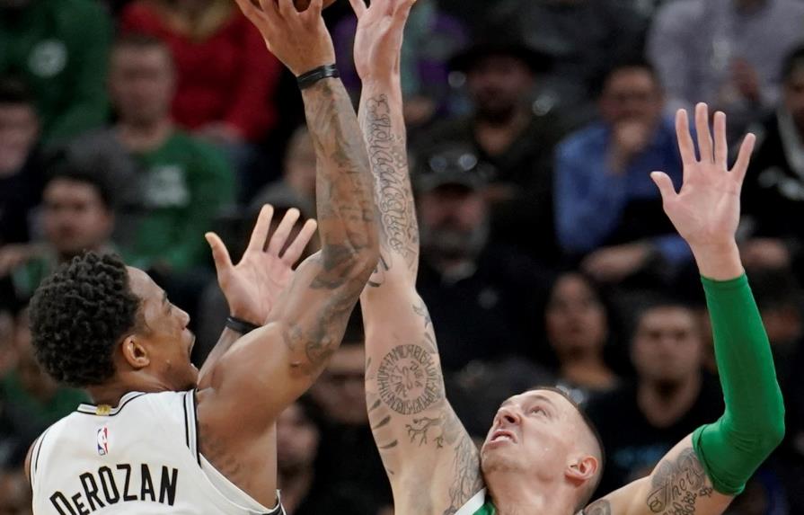 Spurs anota 46 puntos en 3er cuarto para vencer a Celtics; Al Horford 9 puntos y 3 rebotes