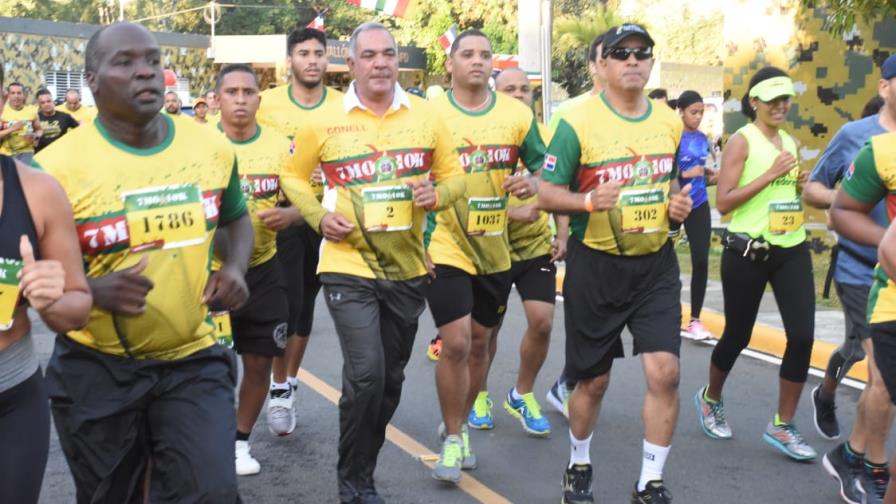 Abreu, Karen, Jiménez y Morel ganan maratón 10K que organizó el Ejército Nacional