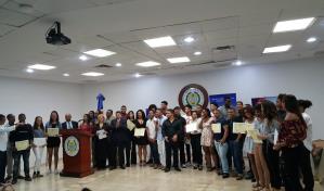 Reconocen atletas de 8va zona, que participaron en los Juegos Nacionales