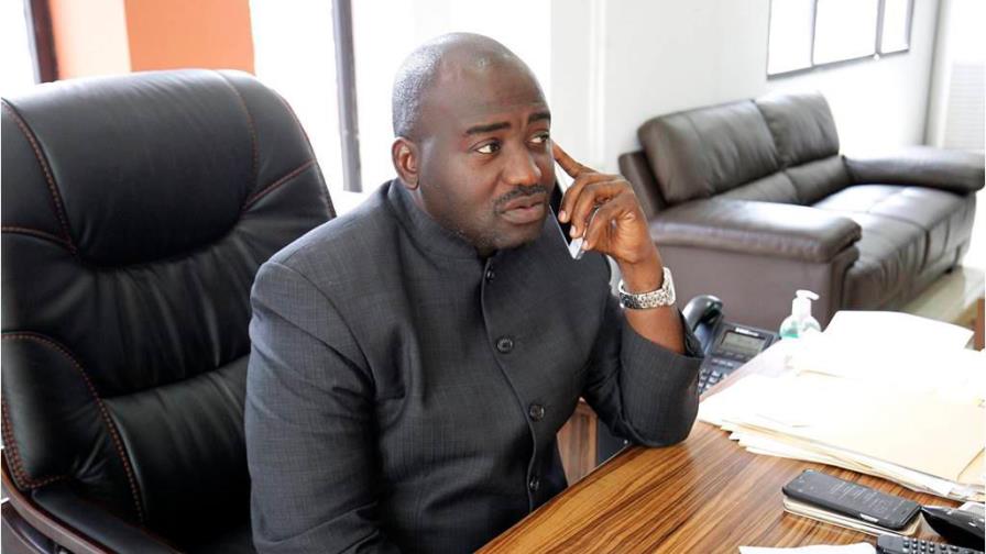 Otro dirigente más del fútbol, suspendido por la FIFA