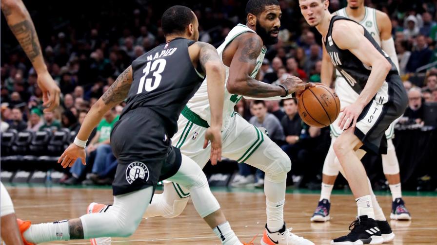 Al Horford 12 puntos e Irving 17 en regreso con Celtics, que derrotan a Nets