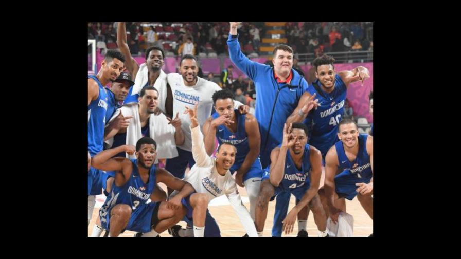 Dominicana gana en baloncesto y avanza en los panamericanos