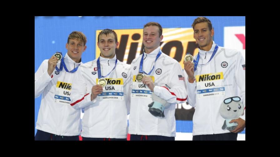 Estados Unidos fija un nuevo récord del mundo en 4x50 libre