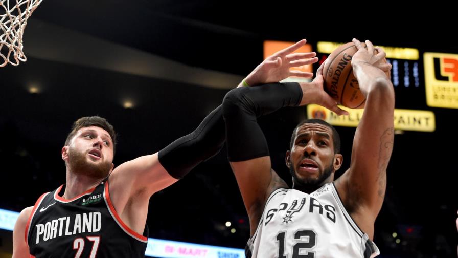 CJ McCollum impulsa a los Blazers contra los Spurs, 127-118