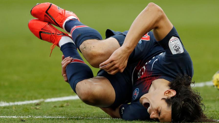 Alarma en el PSG por Cavani sale lesionado