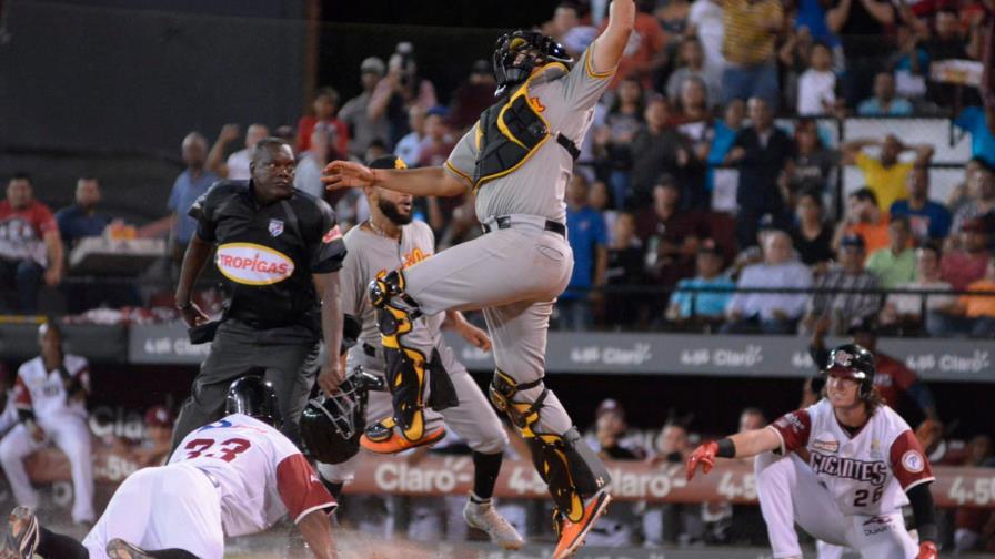 Avelino y Dewees lideran ofensiva en triunfo de los Gigantes frente a las Águilas