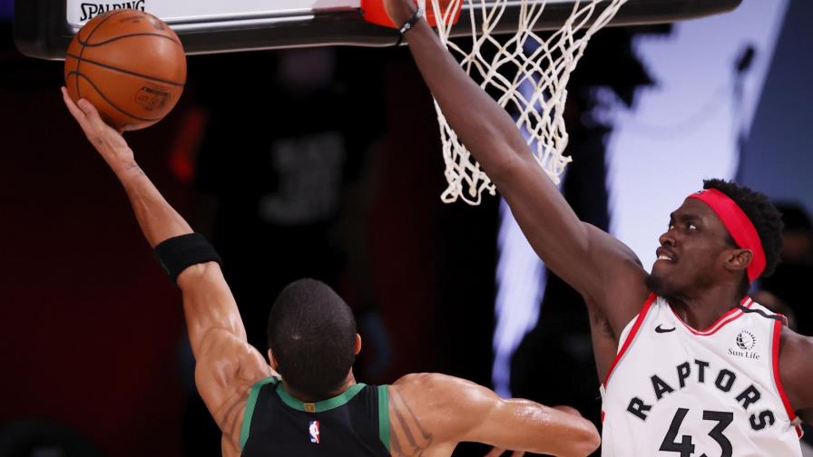 Celtics eliminan a los monarcas Raptors