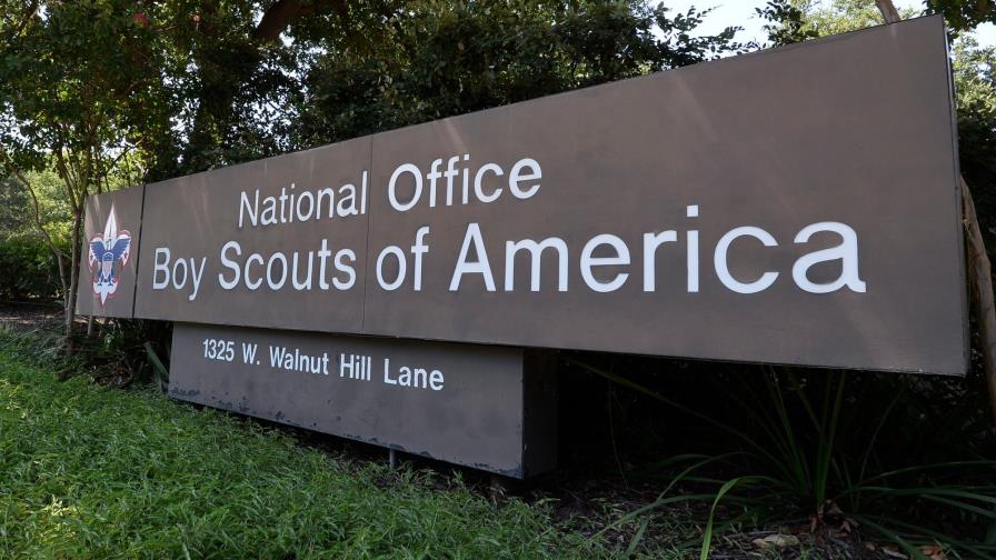 Los Boy Scouts anuncian millonaria compensación a víctimas de abusos en EEUU