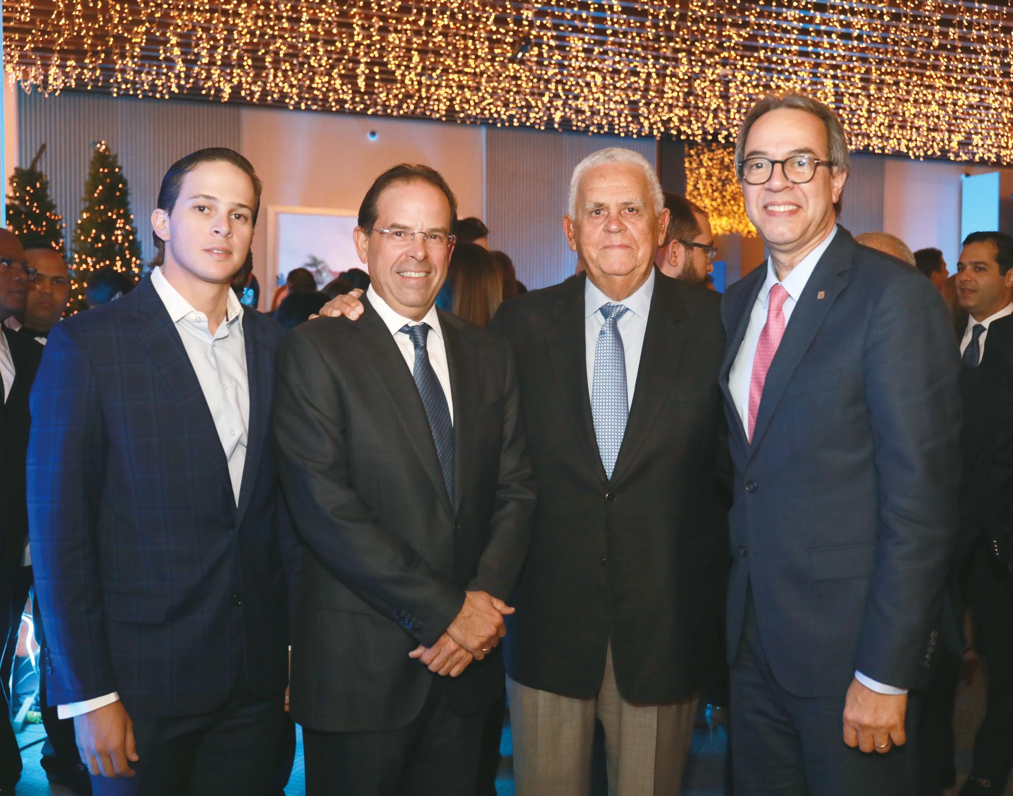 Rafael E. Bisonó, Juan A. Bisonó, Rafael  Bisonó y José Mármol.