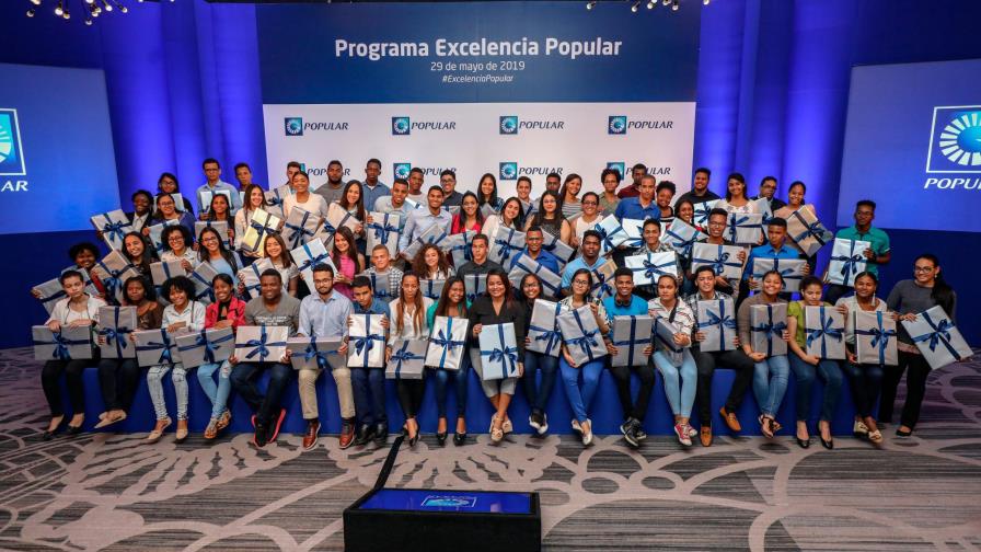 Banco Popular convoca a 65 becas para estudios superiores en 12 centros educativos