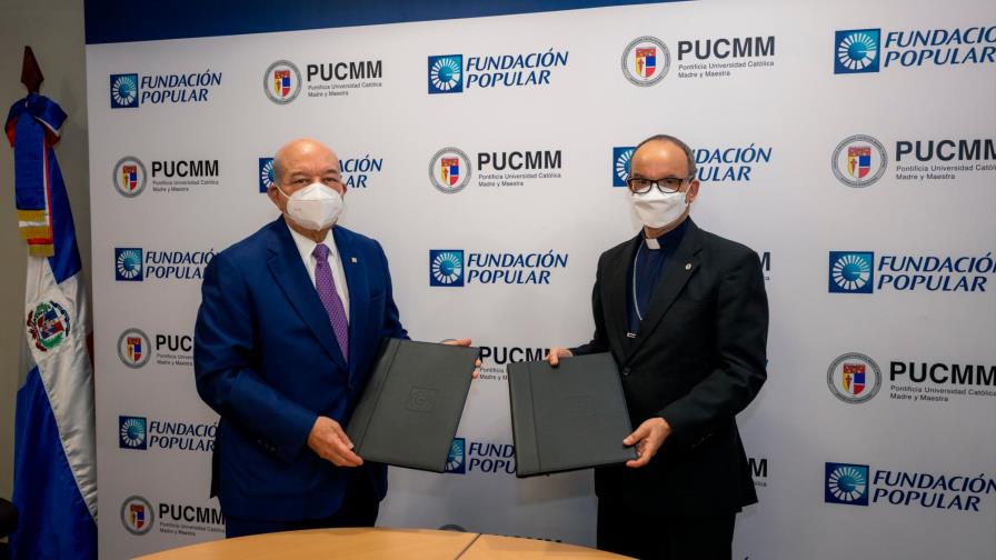 Popular y Pucmm ratifican convenio para la formación especializada en RSE y sostenibilidad