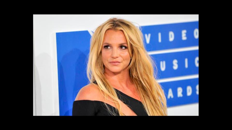 Britney Spears inicia los trámites legales para sacar a su padre de la tutela Britney Spears inicia los trámites legales para sacar a su padre de la tutela