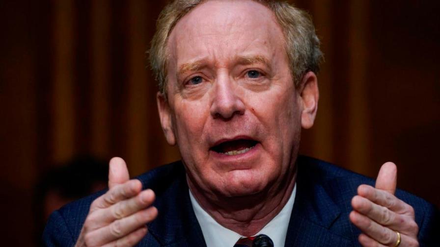 Microsoft pide subvencionar la banda ancha, “la electricidad del siglo XXI”