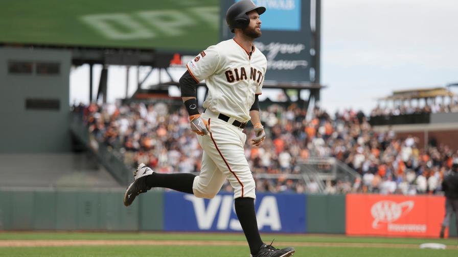 Bateo de Belt conduce victoria de Gigantes ante Rays