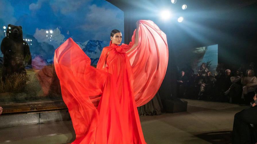 Brandon Maxwell se inspira en la naturaleza para otoño/invierno 2020 Brandon Maxwell se inspira en la naturaleza para otoño/invierno 2020