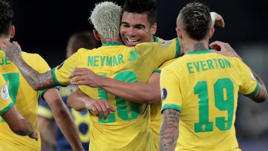 Con polémica, Colombia cae ante Brasil pero avanza Con polémica, Colombia cae ante Brasil pero avanza