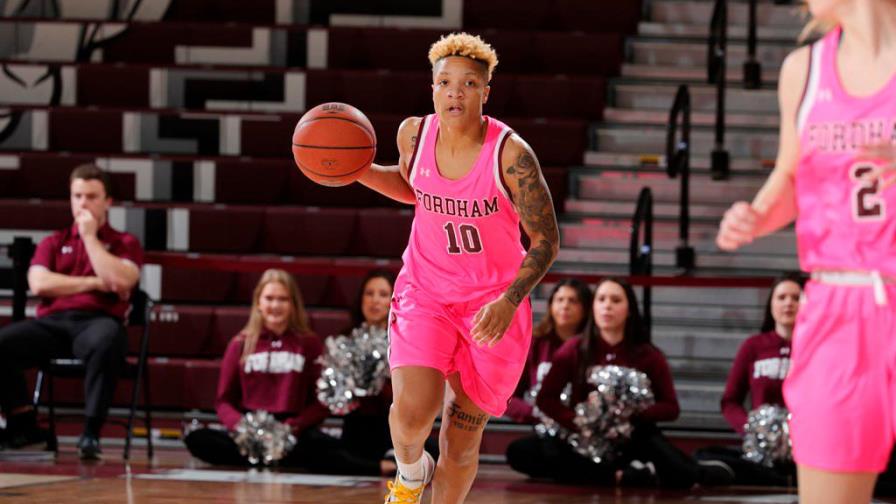 Cambia de género y rechaza una carrera en la WNBA