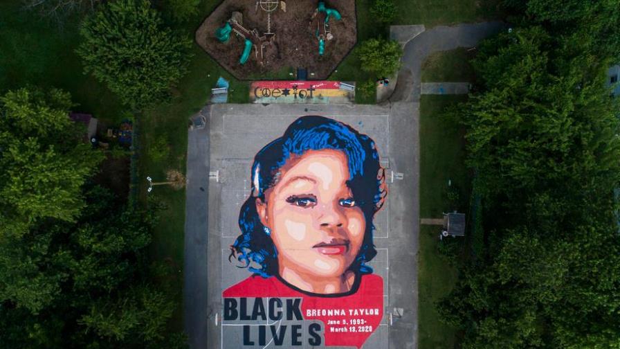 Descartan acusar de asesinato a los policías que mataron a Breonna Taylor