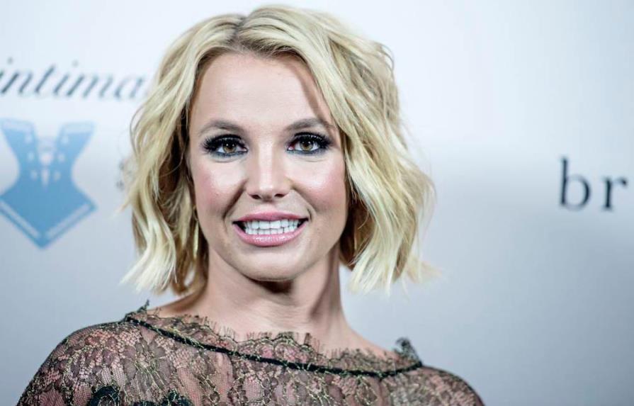 Britney Spears no se subirá a los escenarios mientras su padre la controle