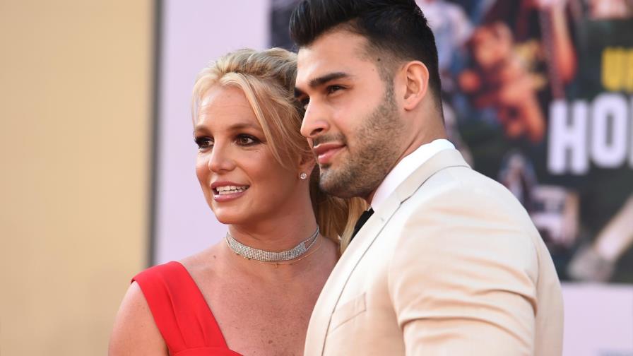 Britney Spears se compromete con su novio Sam Asghari Britney Spears se compromete con su novio Sam Asghari