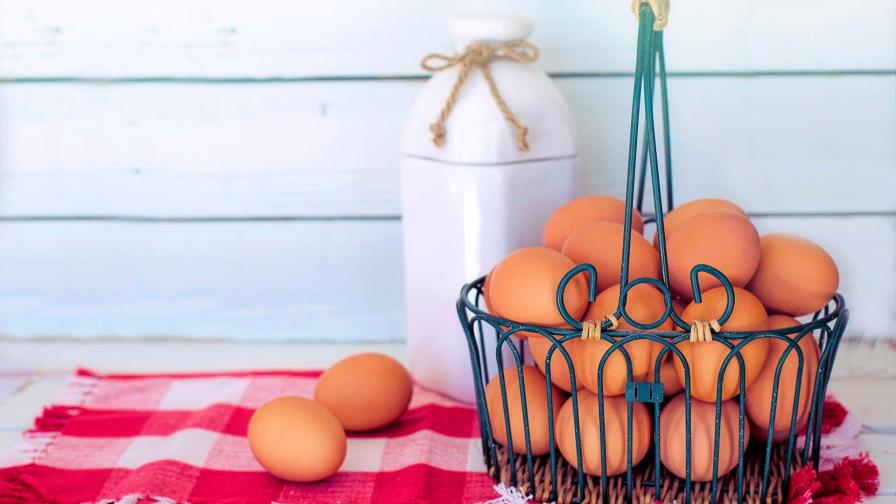 Texas demanda a productor de huevos por abuso en los precios