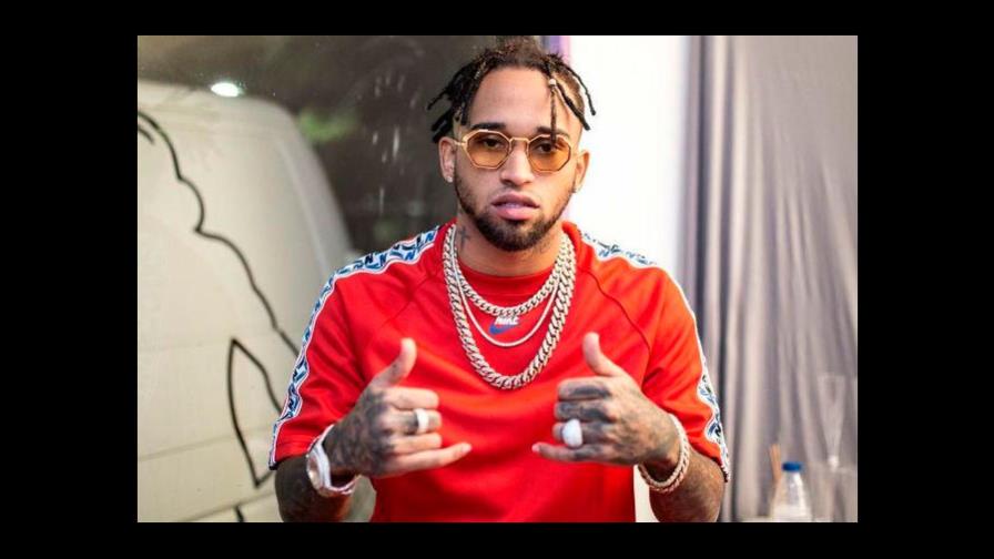 Apresan a Bryant Myers en aeropuerto con presunta marihuana y municiones
