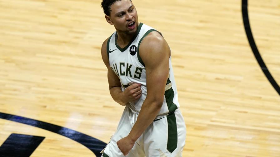 Bucks vencen a Heat y pasan a la segunda ronda de playoffs Bucks vencen a Heat y pasan a la segunda ronda de playoffs