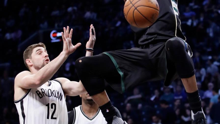 Los hermanos Antetokounmpo lideran selección de Grecia en el Mundial de básquetbol