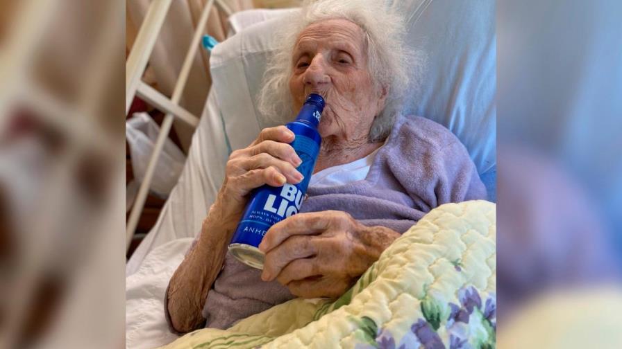 Mujer de 103 años vence al coronavirus y pide una cerveza Mujer de 103 años vence al coronavirus y pide una cerveza