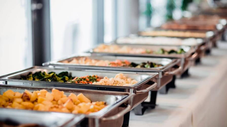 Hoteles de Santo Domingo trabajan para reabrir sus puertas, pero sin servicios de buffets Hoteles de Santo Domingo trabajan para reabrir sus puertas, pero sin servicios de buffets