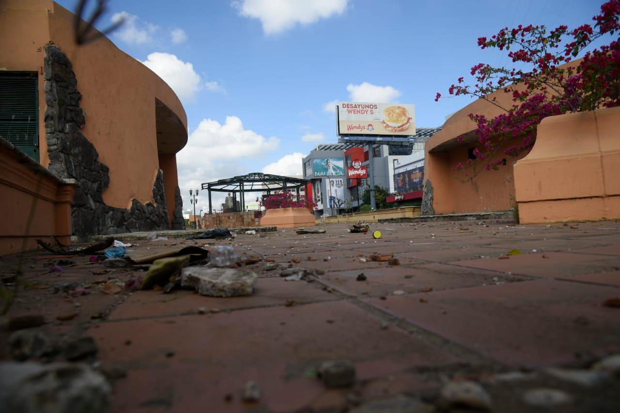 La obra presenta un gran deterioro