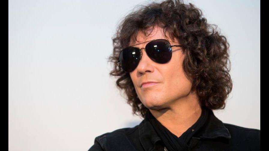 Bunbury dibuja un cambio de ciclo con un disco “urgente” y “empapado” de 2020