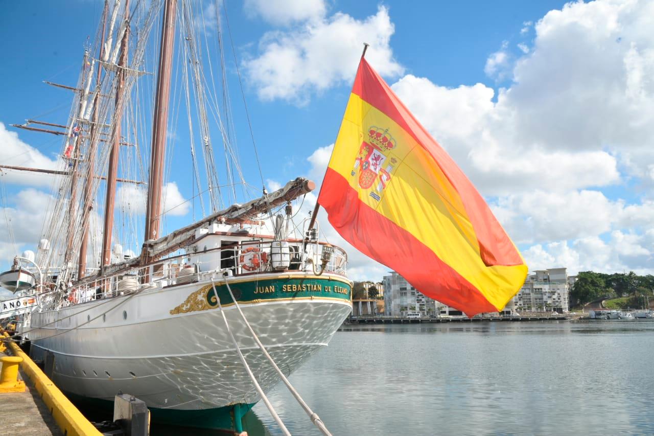 El buque escuela Juan Sebastián Elcano fue construído en 1927.