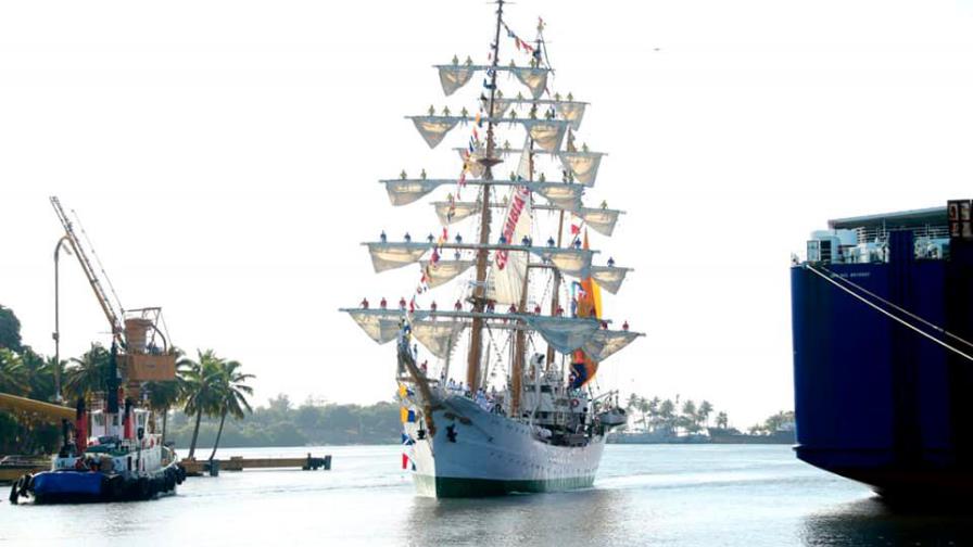 Llega al país buque escuela ARC Gloria de la Armada de Colombia Llega al país buque escuela ARC Gloria de la Armada de Colombia