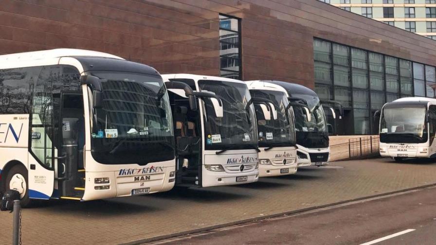 Cientos de autobuses toman Washington para pedir ayudas al sector