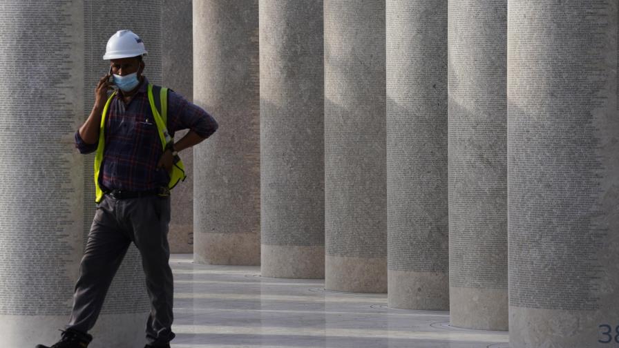 Expo 2020 de Dubái revela 3 muertes de obreros por COVID-19