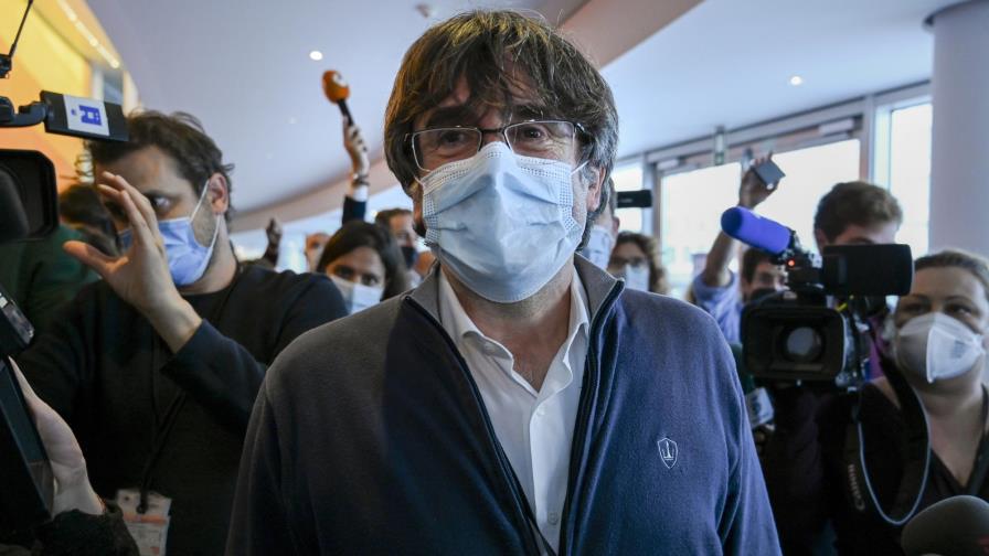 Juez italiano posterga fallo de extradición de Puigdemont
