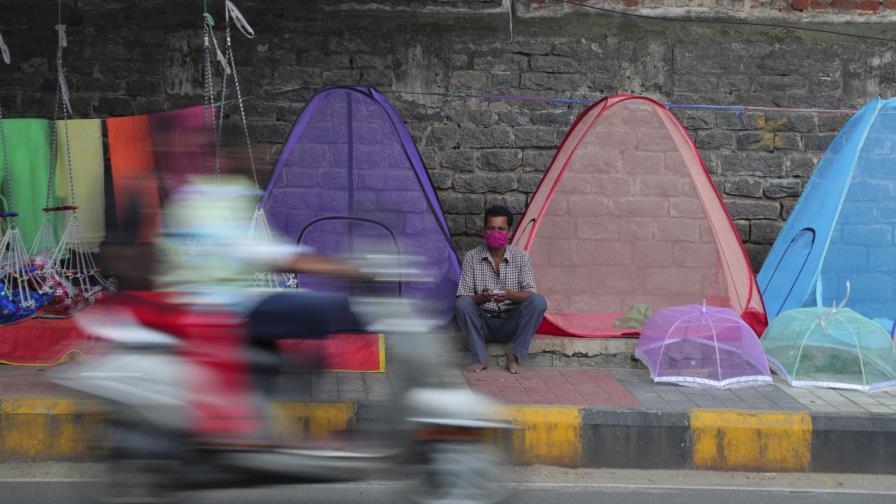 India vuelve a batir su récord de contagios con 40.000 casos India vuelve a batir su récord de contagios con 40.000 casos
