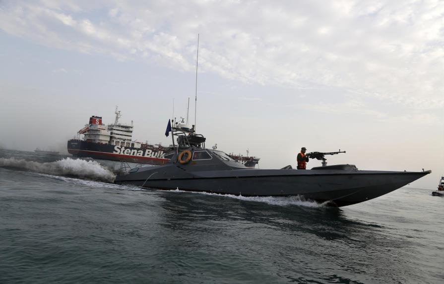 Irán denuncia ataque con cohetes a supertanquero en Mar Rojo