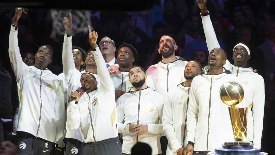 Raptors reciben anillos de campeones de la NBA