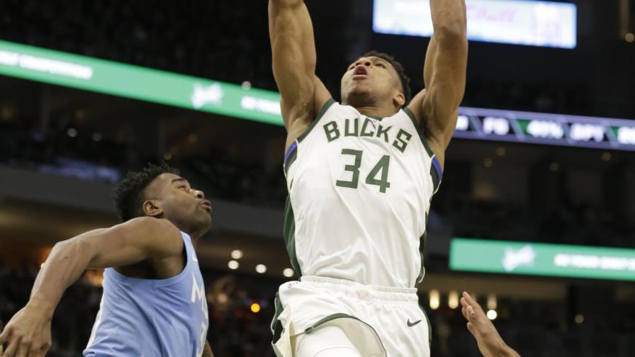 Con 32 puntos de Antetokounmpo Bucks ganan 106-104 a Wolves