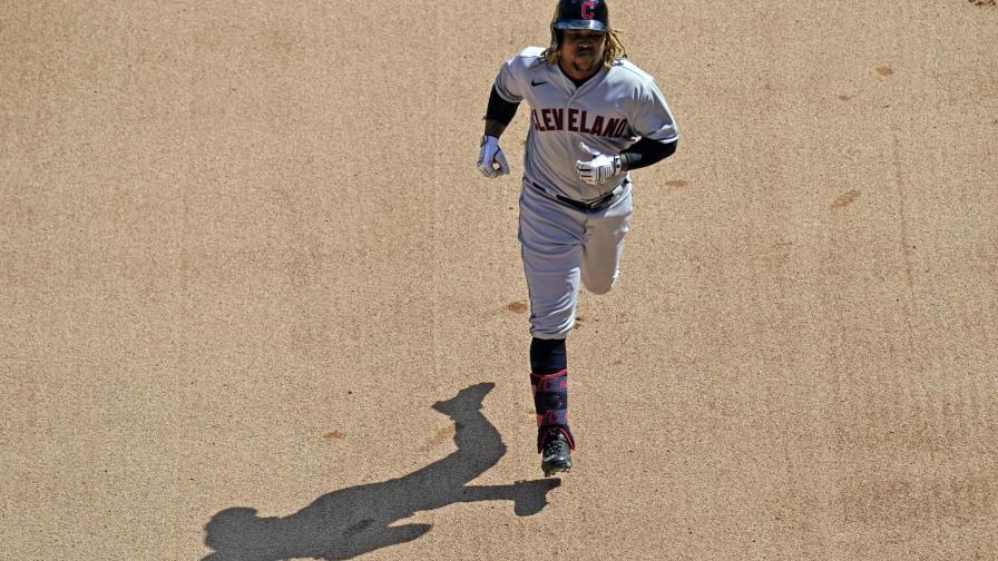 Ramírez e Indios responden tras irse sin hit y ganan