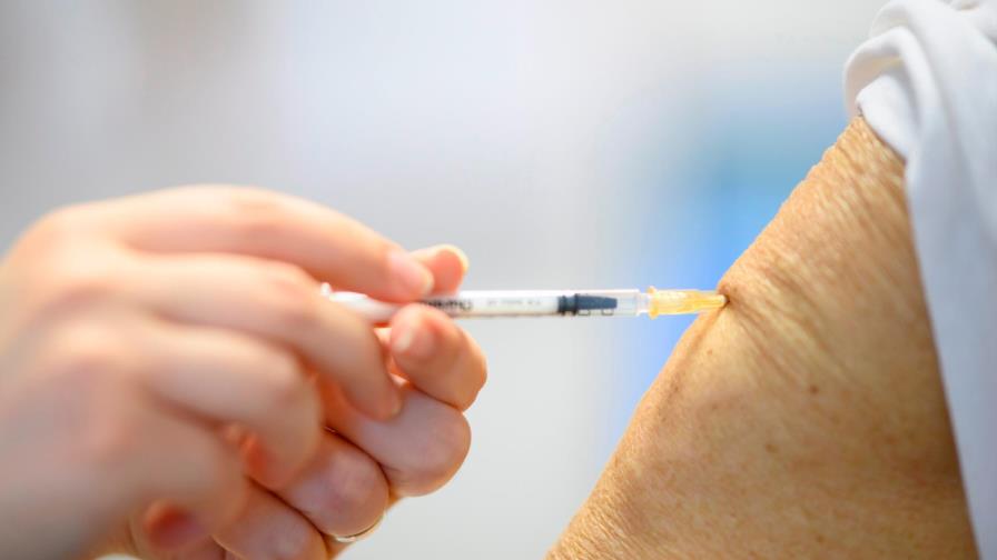 Interpol alerta sobre venta por internet de vacunas falsas contra el COVID-19 Interpol alerta sobre venta por internet de vacunas falsas contra el COVID-19