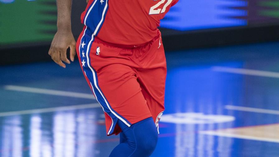Embiid, dominante de nuevo, en triunfo de 76ers ante Celtics