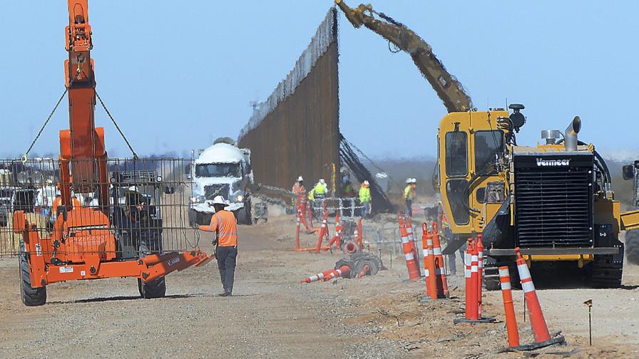 A pesar de protestas, EEUU sigue con plan de muro fronterizo A pesar de protestas, EEUU sigue con plan de muro fronterizo