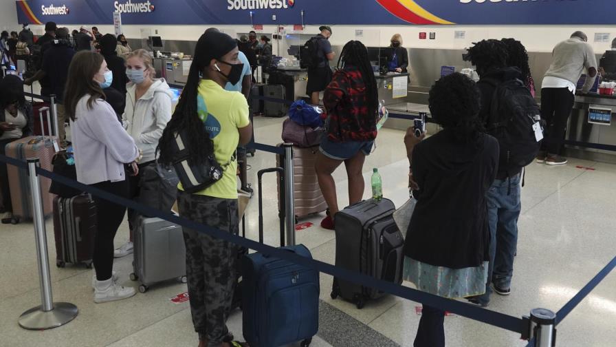 Southwest Airlines cancela cientos de vuelos adicionales