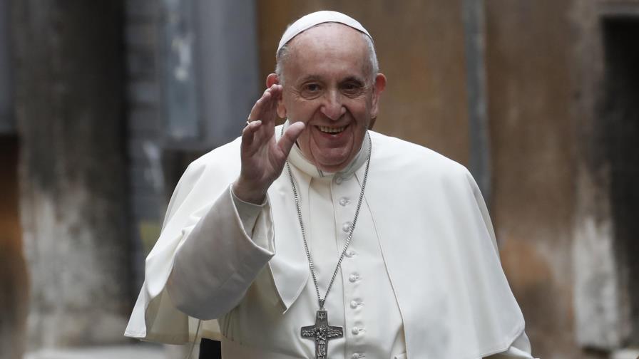 El papa ofrece a brasileños esperanza ante repunte de virus