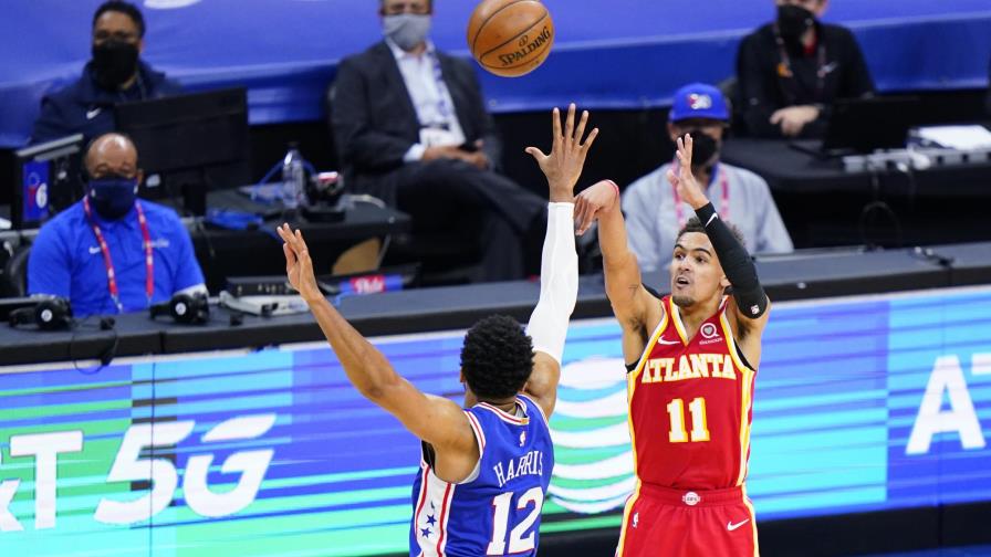 Hawks borran desventaja de 26 puntos y vencen a 76ers Hawks borran desventaja de 26 puntos y vencen a 76ers