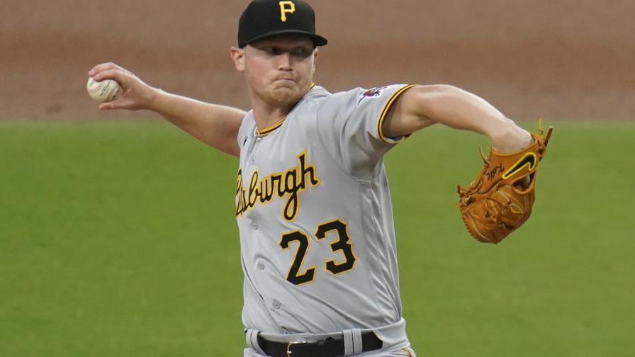 Piratas ganan 2-1 a Padres gracias a Keller y al bullpen