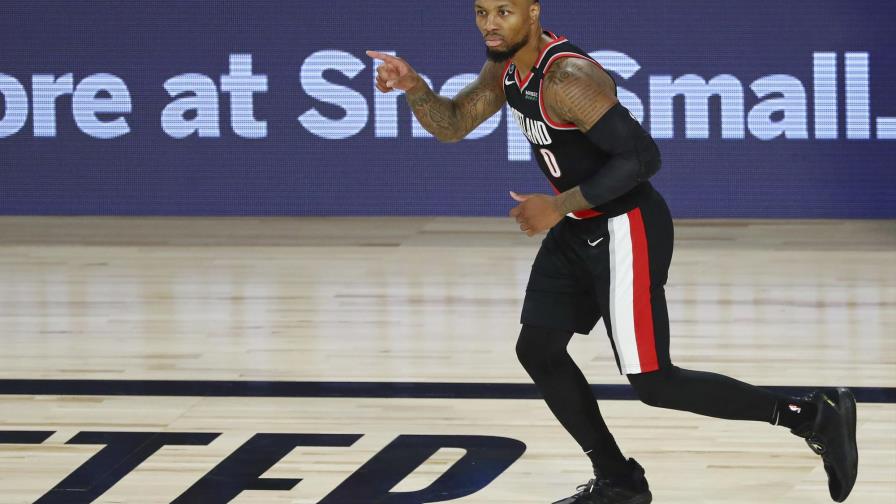 Lillard brilla con 61 puntos; Blazers superan a Mavs